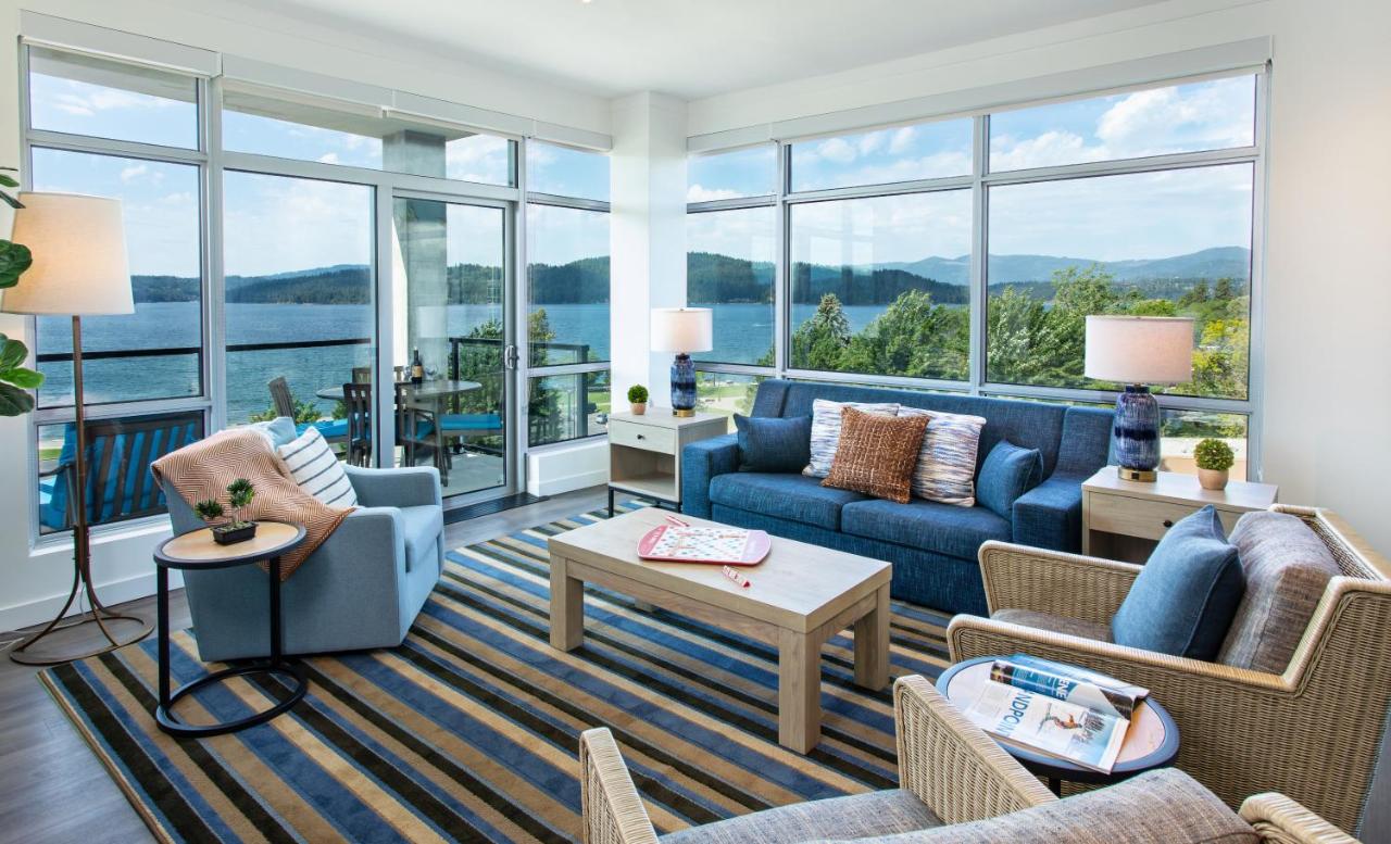 Three-Bedroom Suite at One Lakeside