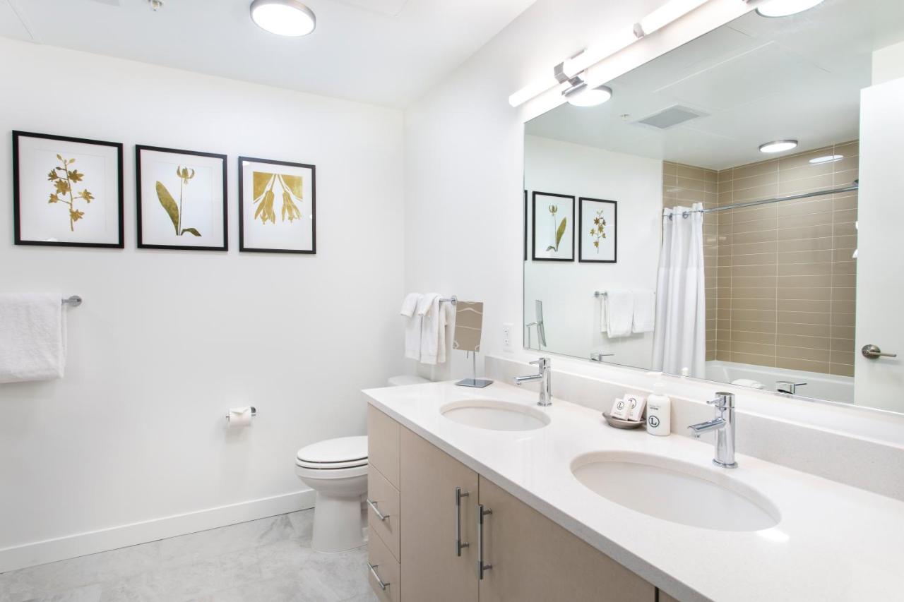 Three-Bedroom Suite at One Lakeside