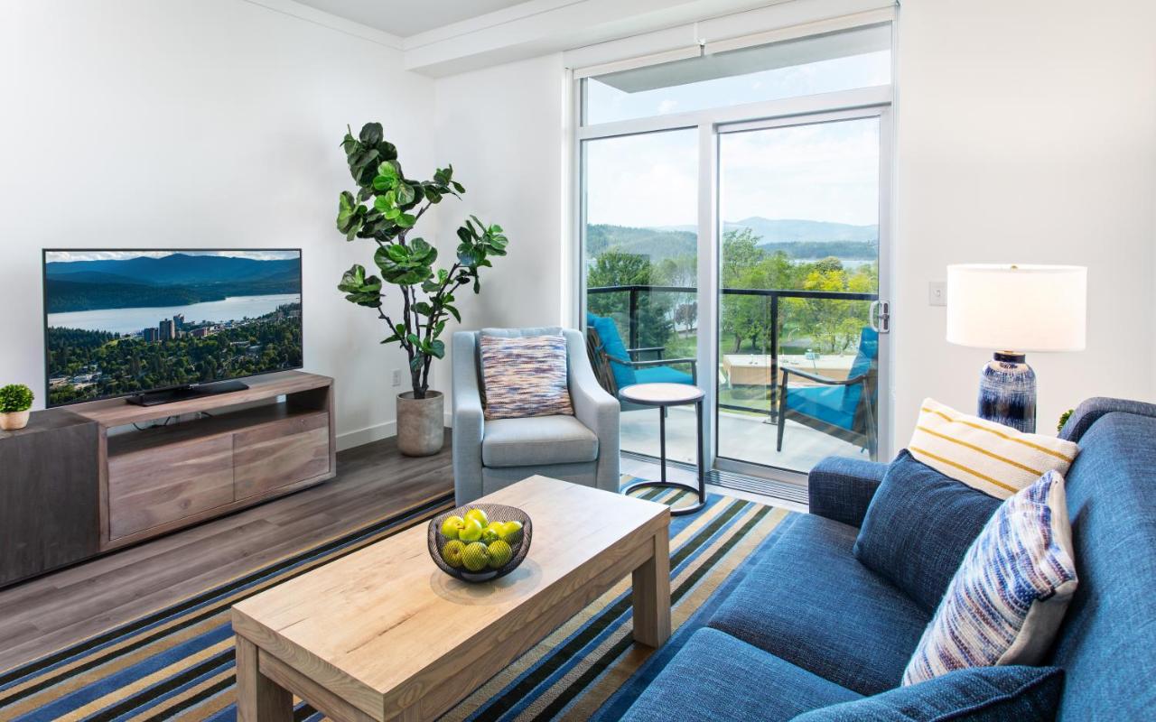 Suite with Partial Lake View  at One Lakeside