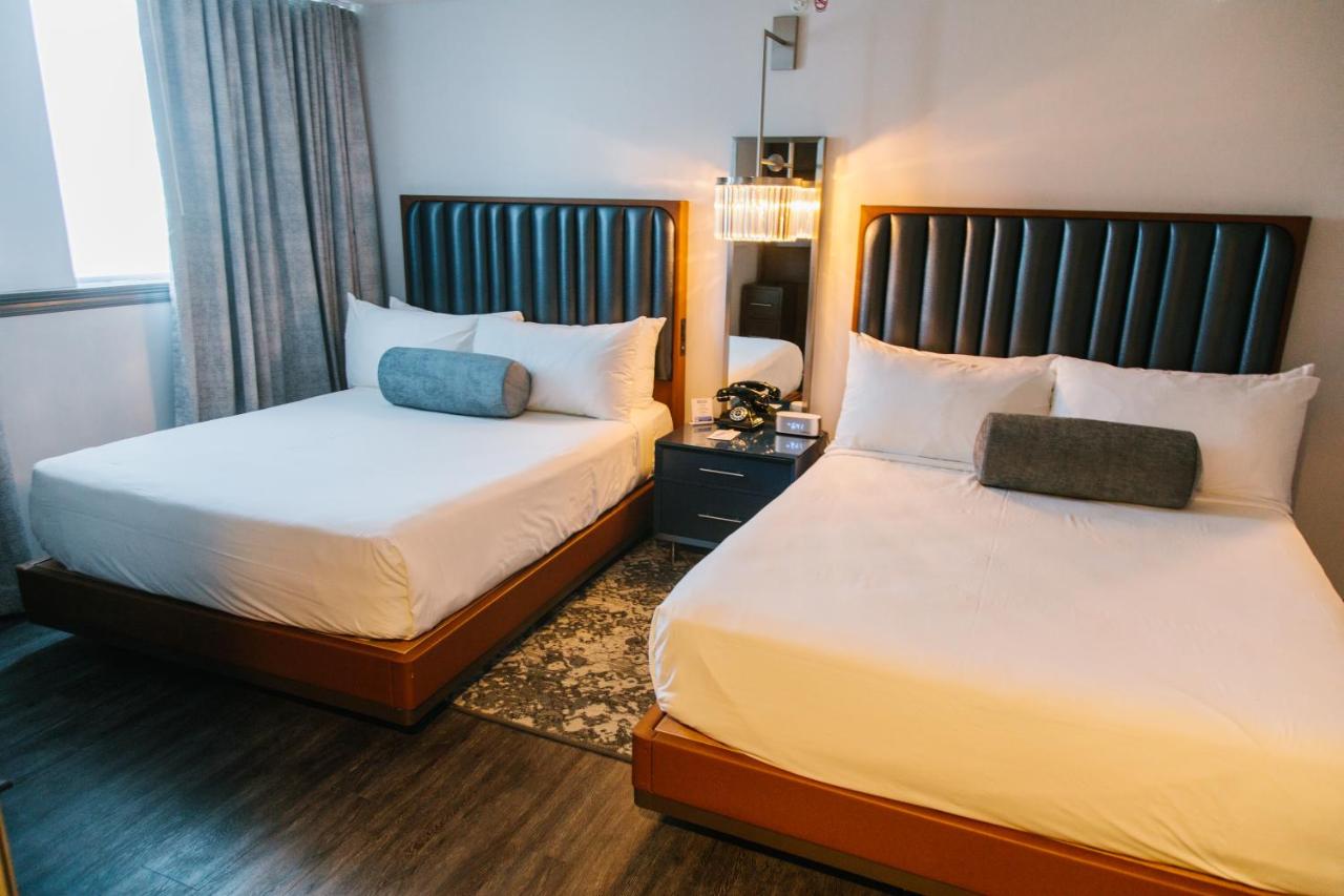 | Hotel Legends