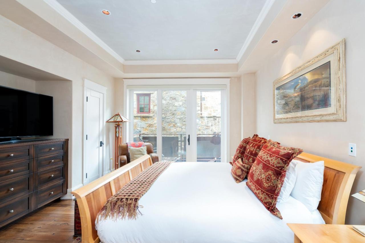 Two-Bedroom Apartment - Element 52 South West 302 at Element 52, Auberge Collection