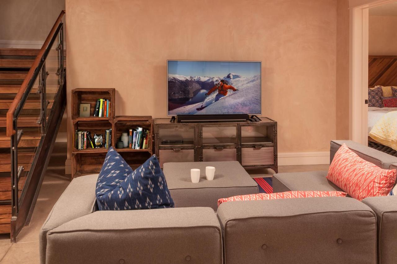 Apartment at Element 52, Auberge Collection