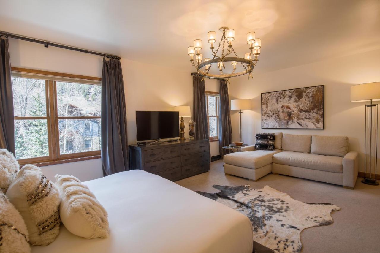 Single Room at Element 52, Auberge Collection