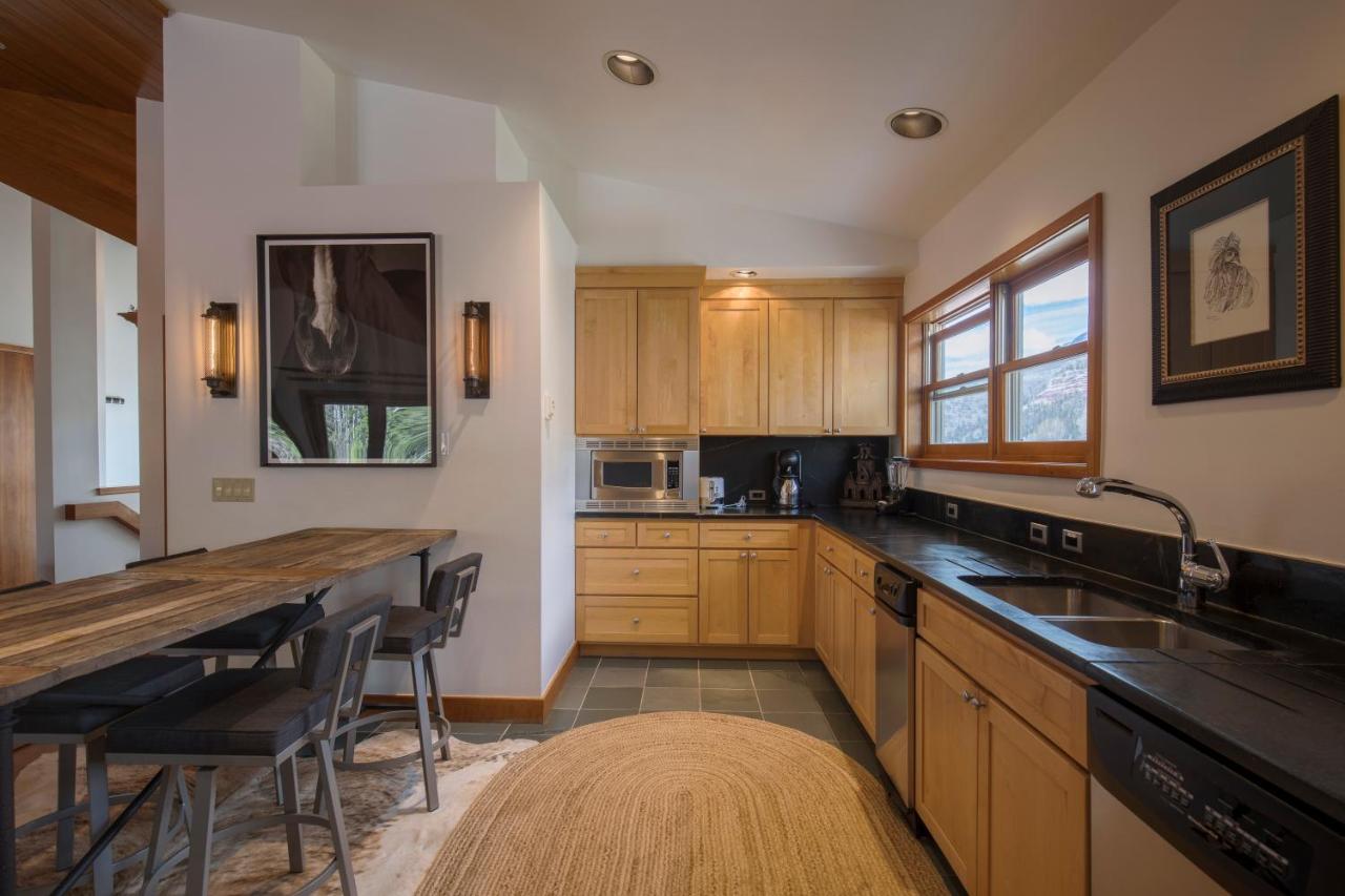 Single Room at Element 52, Auberge Collection