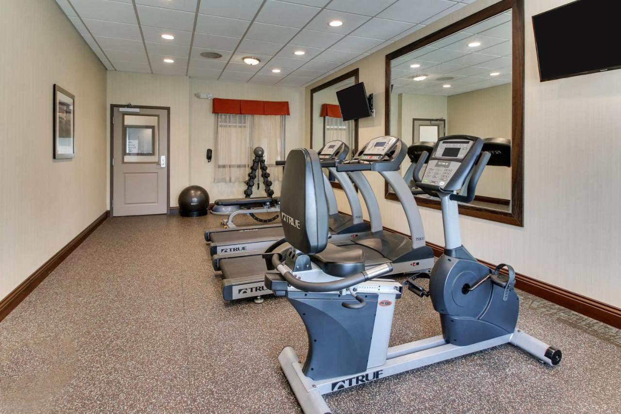 | Holiday Inn Express & Suites Cheektowaga North East, an IHG Hotel