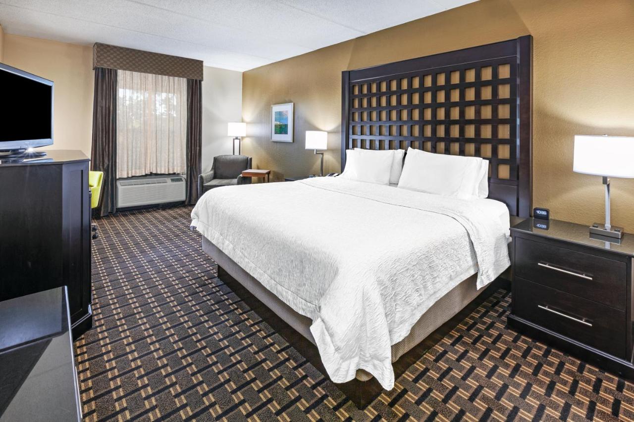 King Room with Roll-In Shower - Accessible/Non Smoking at Comfort Inn Sherman - Denison Area