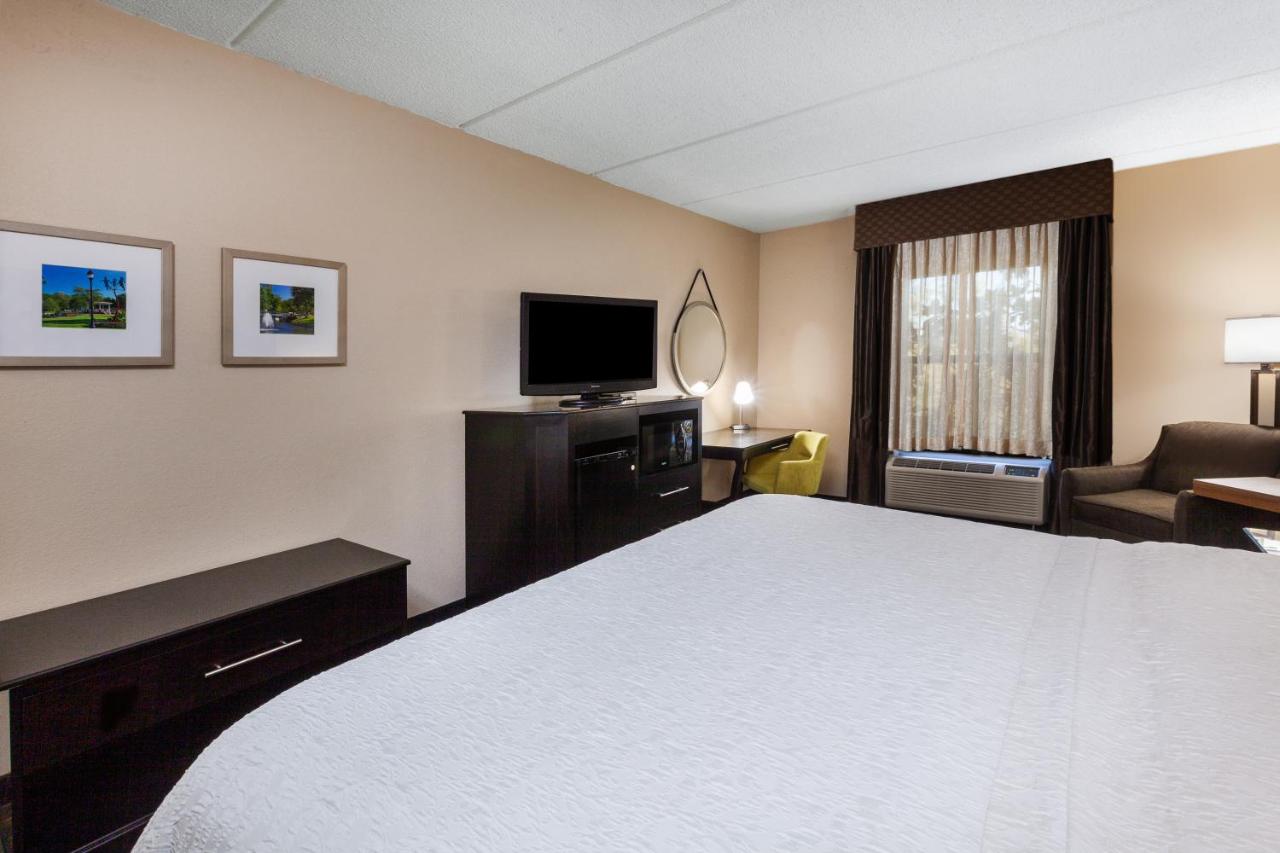 King Room with Roll-In Shower - Accessible/Non Smoking at Comfort Inn Sherman - Denison Area
