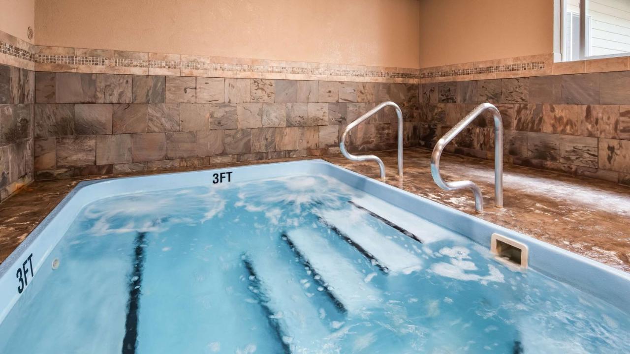 | Best Western Plus Flathead Lake Inn And Suites