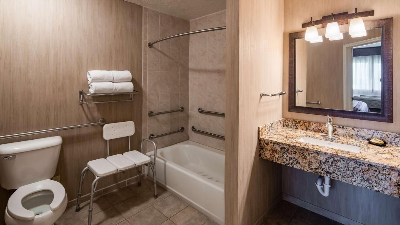 King Room - Disability Access at Best Western Plus Flathead Lake Inn And Suites