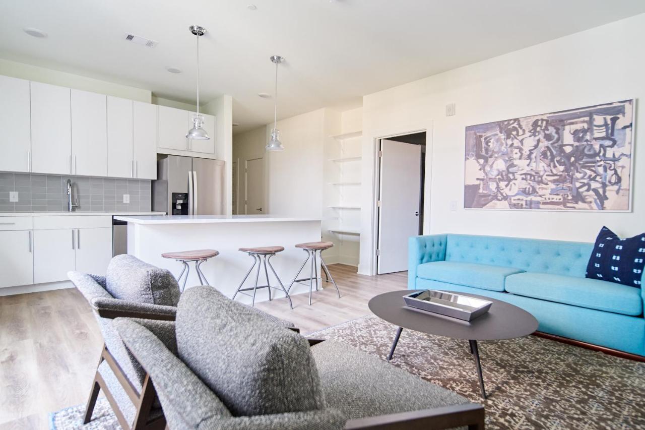 Two-Bedroom Suite at Sonder at LC Sobro