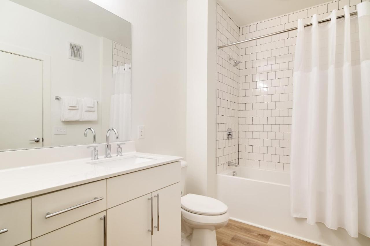 Two-Bedroom Suite at Sonder at LC Sobro