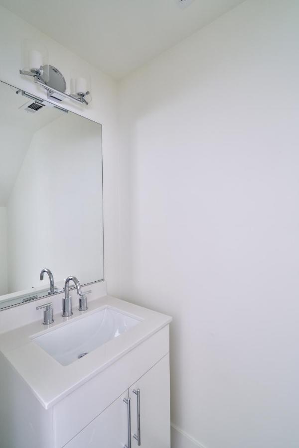 Duplex Suite at Sonder at LC Sobro