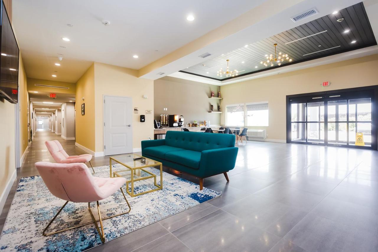 | Palace Inn Blue Houston East Beltway 8