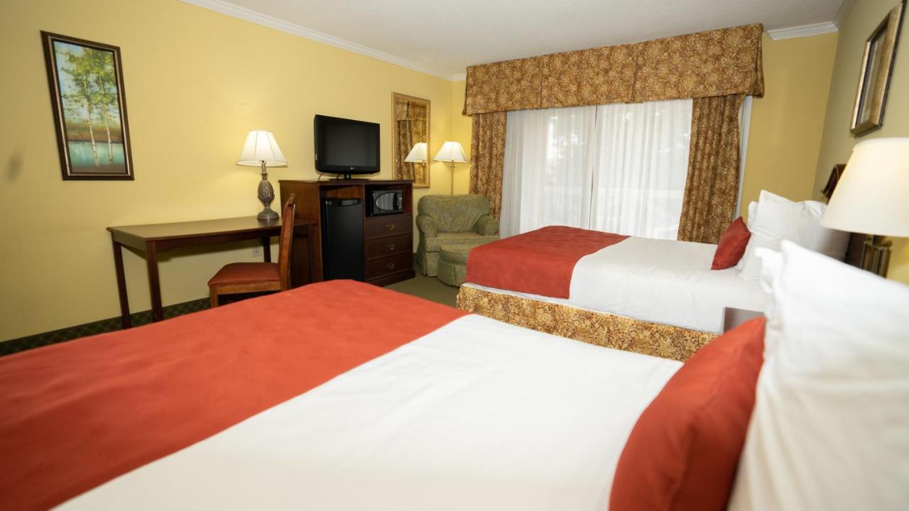 Double Room with Two Double Beds - Accessible/Non-Smoking at Clarion Hotel & Suites Convention Center Fredericksburg