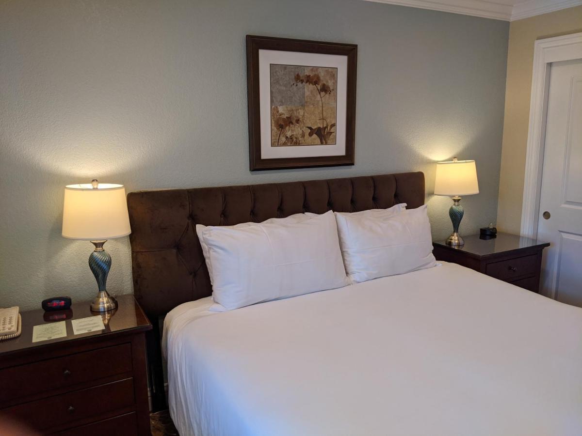 Deluxe One-Bedroom Suite at Svendsgaard's Inn