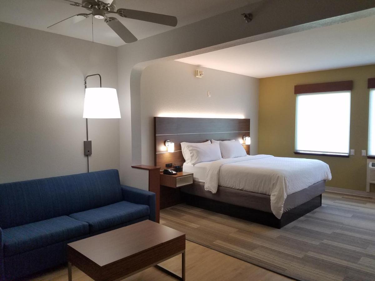 King Room with Sofa Bed - Non-Smoking at City Express By Marriott Daytona Beach Speedway