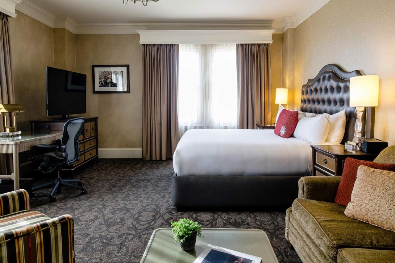 Executive King Room at The Lenox Hotel Boston