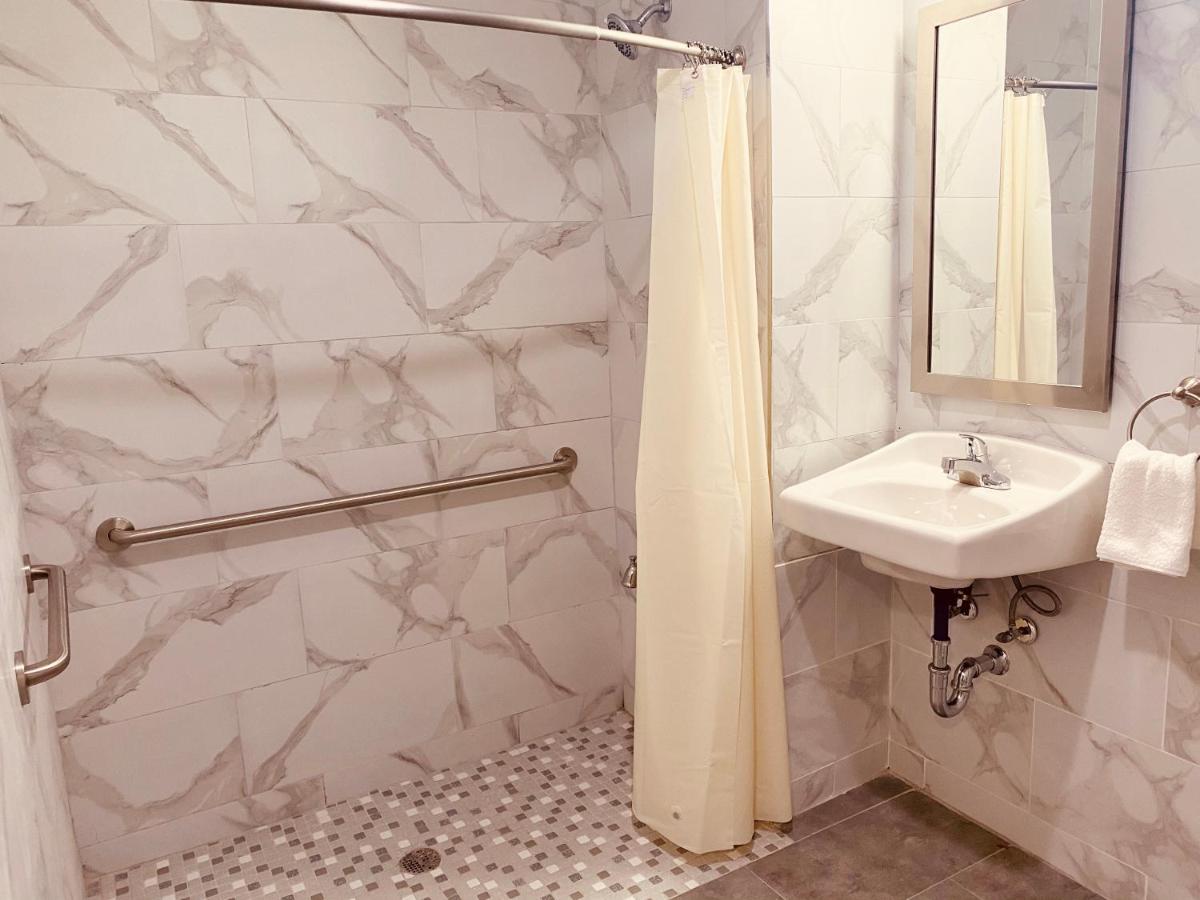 Queen Room - Disability Access at Surface Inn Brooklyn
