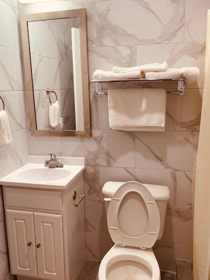 Queen Room - Disability Access at Surface Inn Brooklyn