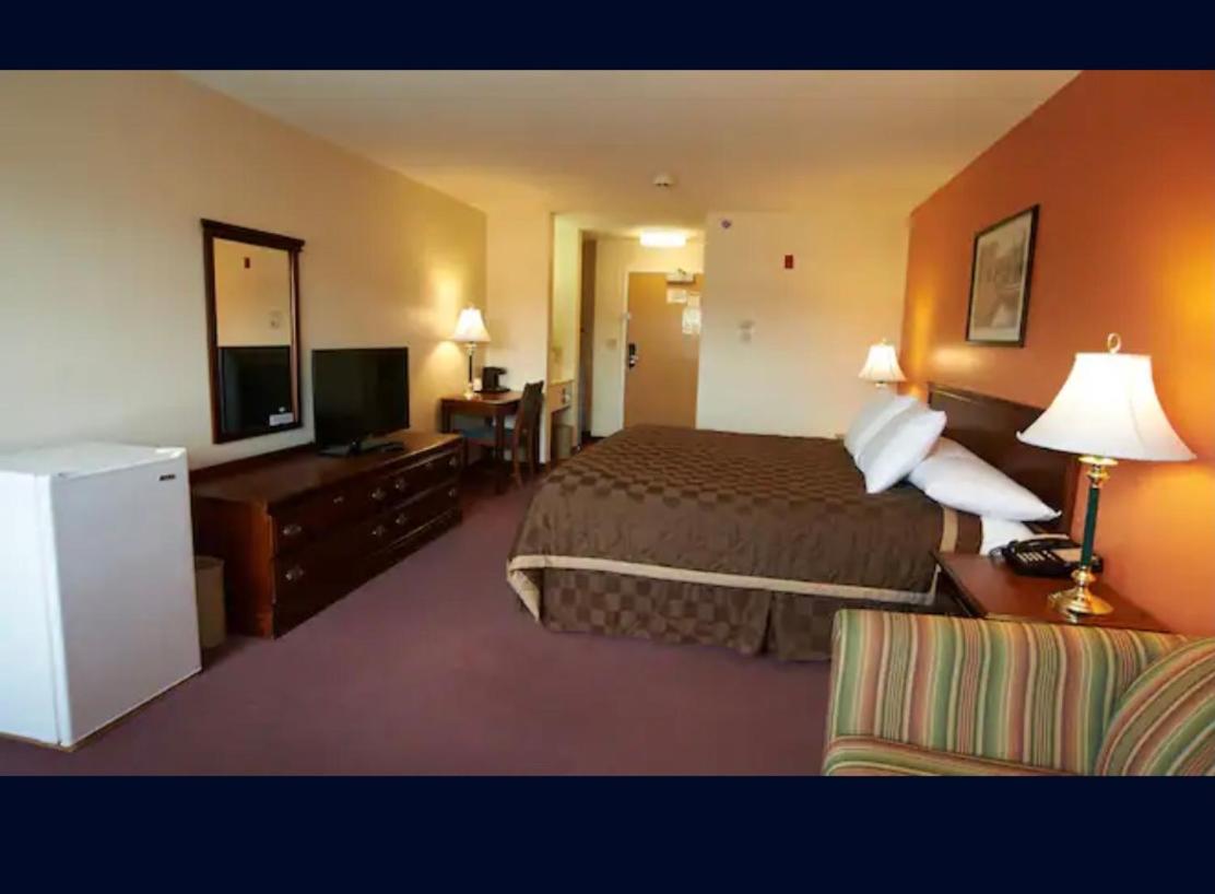  | Coos Motor Inn