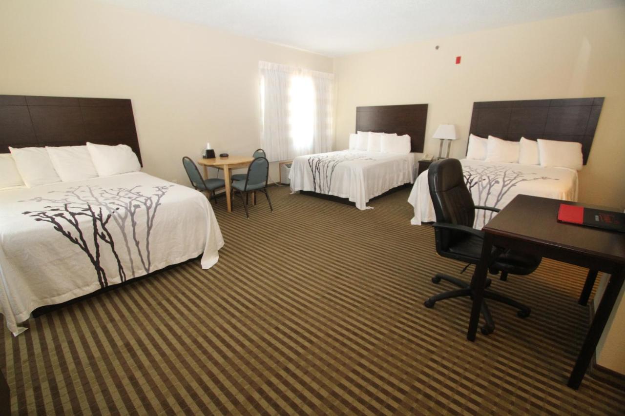 | Bowman Inn and Suites
