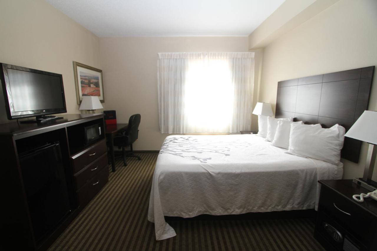 | Bowman Inn and Suites