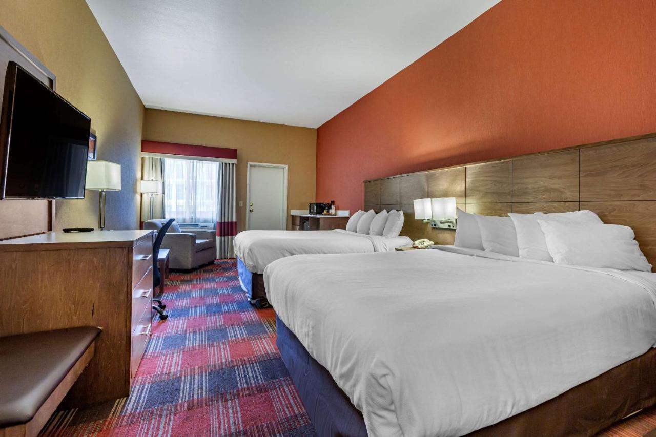 Queen Room with Two Queen Beds and Refrigerator - Non-Smoking at Comfort Inn Flagstaff Lucky Lane I-40