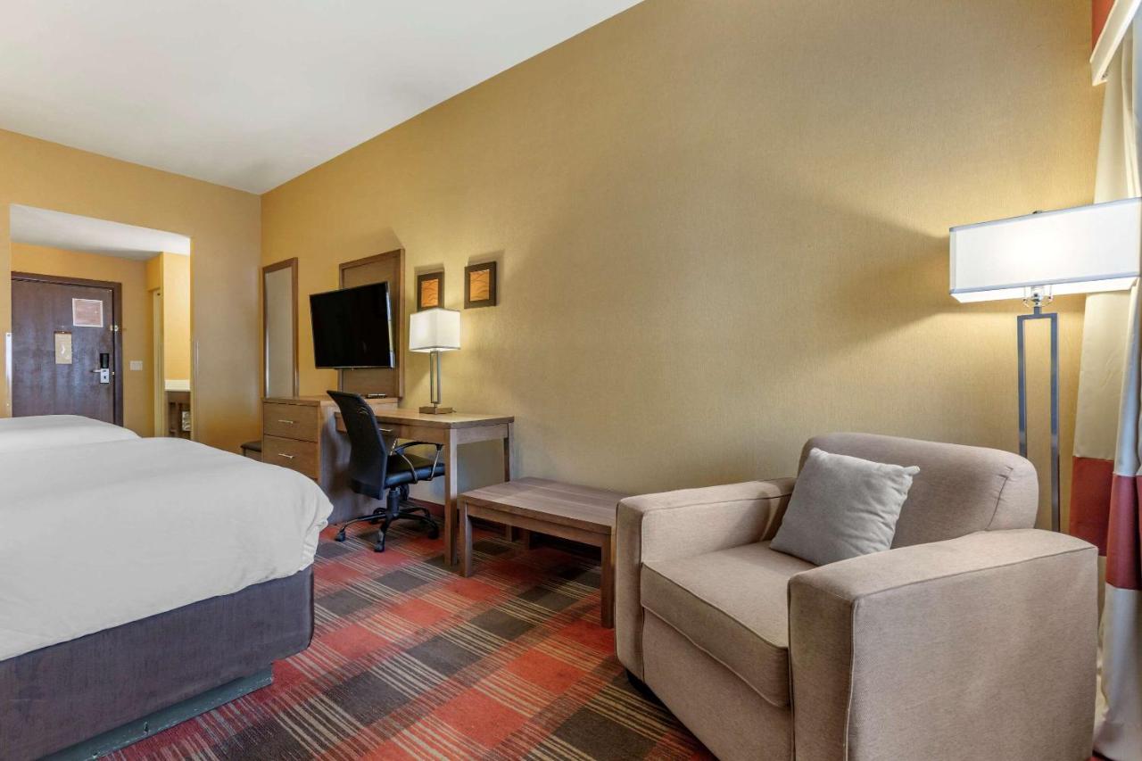 Queen Room with Two Queen Beds and Refrigerator - Non-Smoking at Comfort Inn Flagstaff Lucky Lane I-40