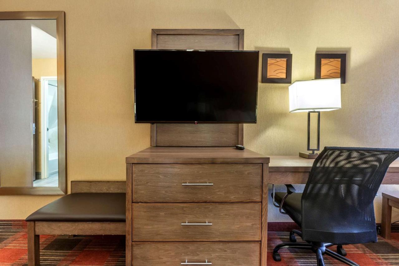Queen Room with Two Queen Beds and Refrigerator - Non-Smoking at Comfort Inn Flagstaff Lucky Lane I-40