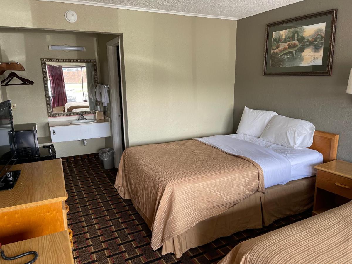 | Bravo Inn