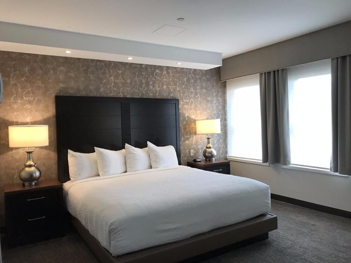 King Room at Kahler Grand Hotel