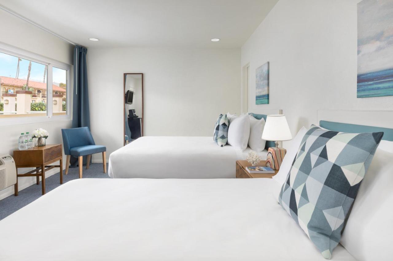 Standard Double Room at Pacific Edge Hotel