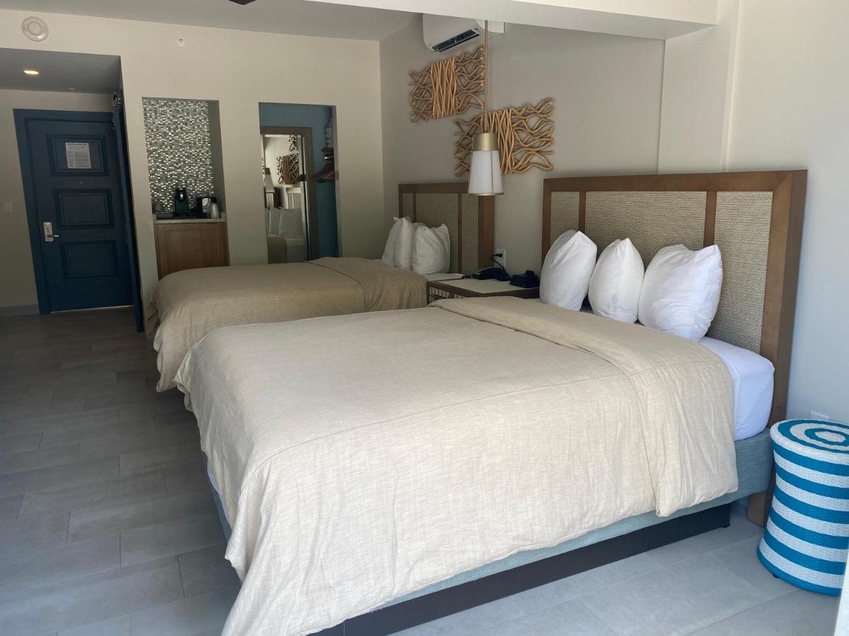 Standard Double Room at Chesapeake Beach Resort