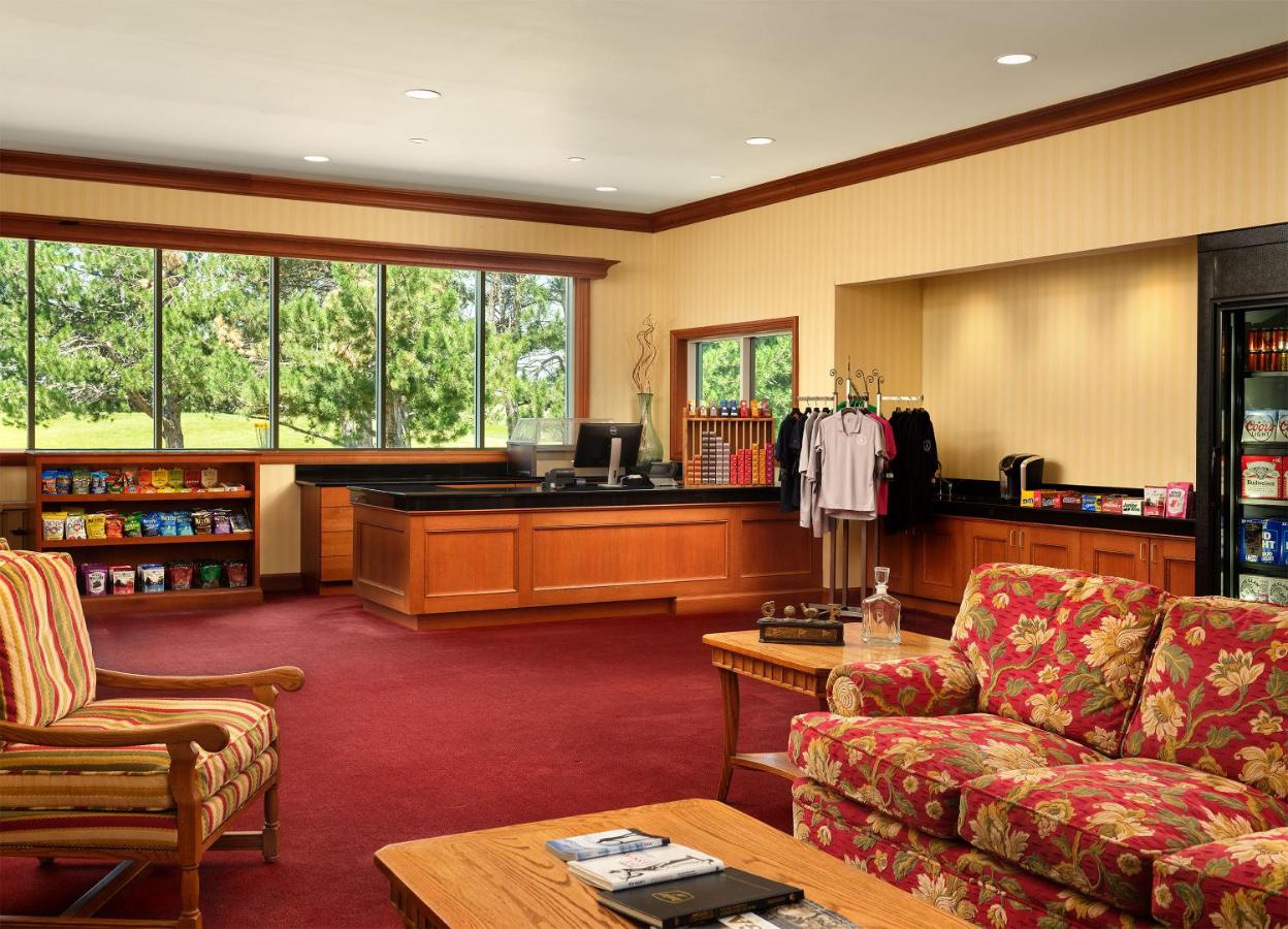 | Little America Hotel & Resort Cheyenne