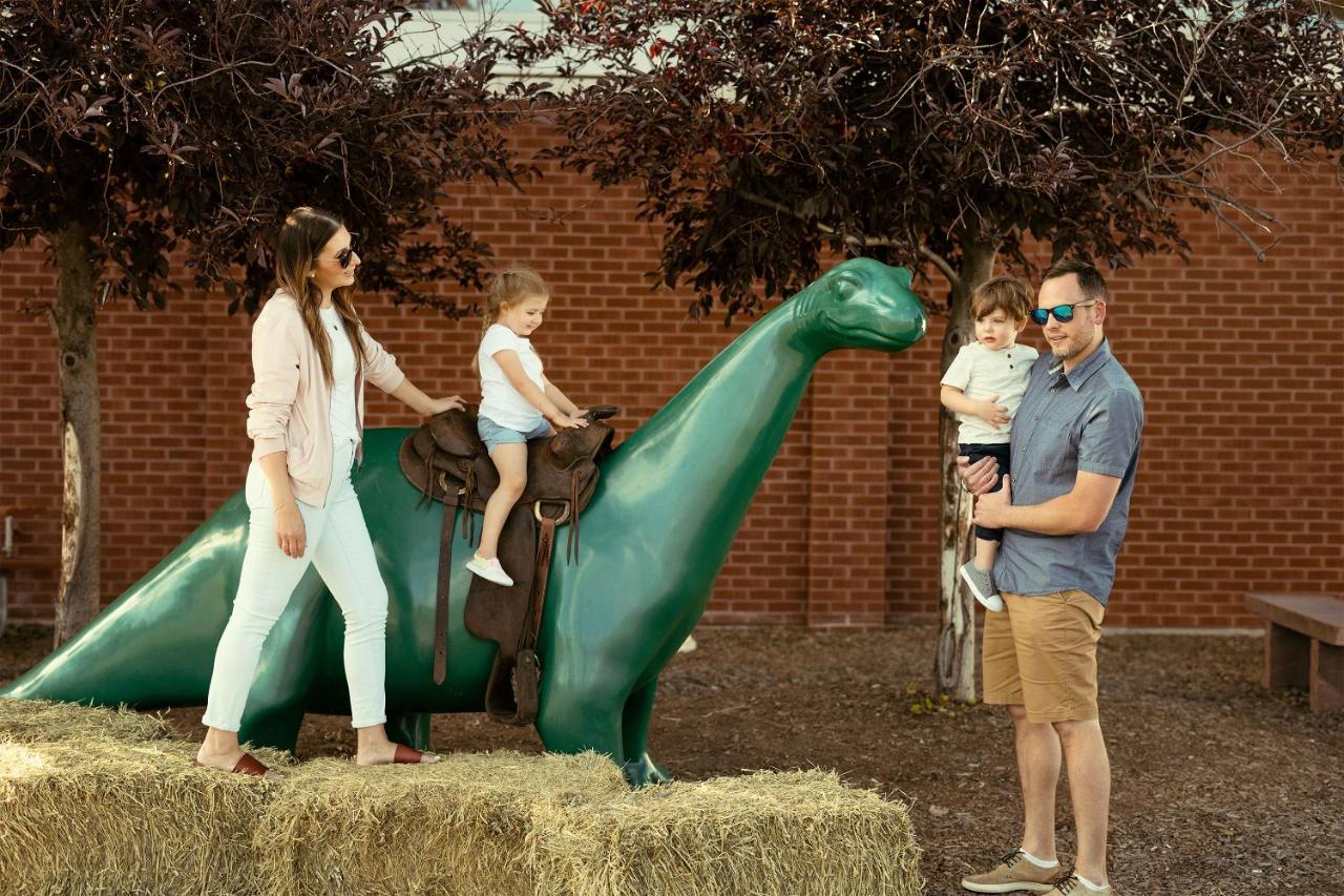 | Little America Hotel & Resort Cheyenne