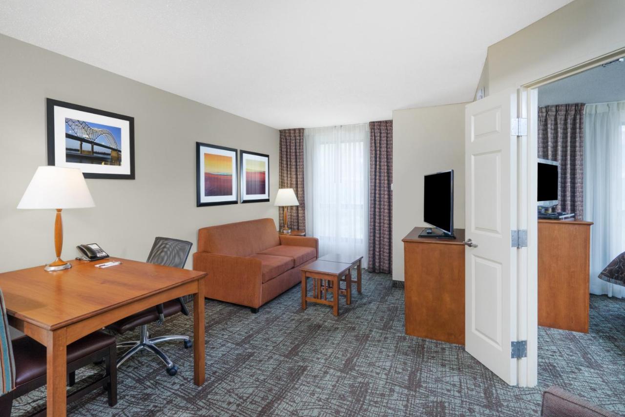One-Bedroom King Suite - Non-Smoking at Staybridge Suites Memphis - Poplar Ave East by IHG