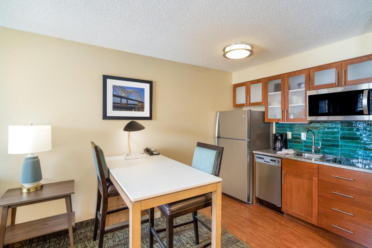 One-Bedroom King Suite - Non-Smoking at Staybridge Suites Memphis - Poplar Ave East by IHG