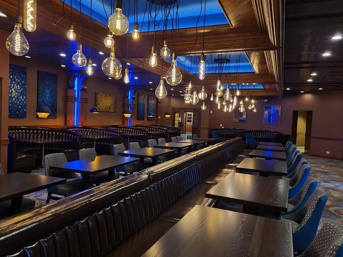 | Holiday Inn Chicago - Countryside/LaGrange, an IHG Hotel