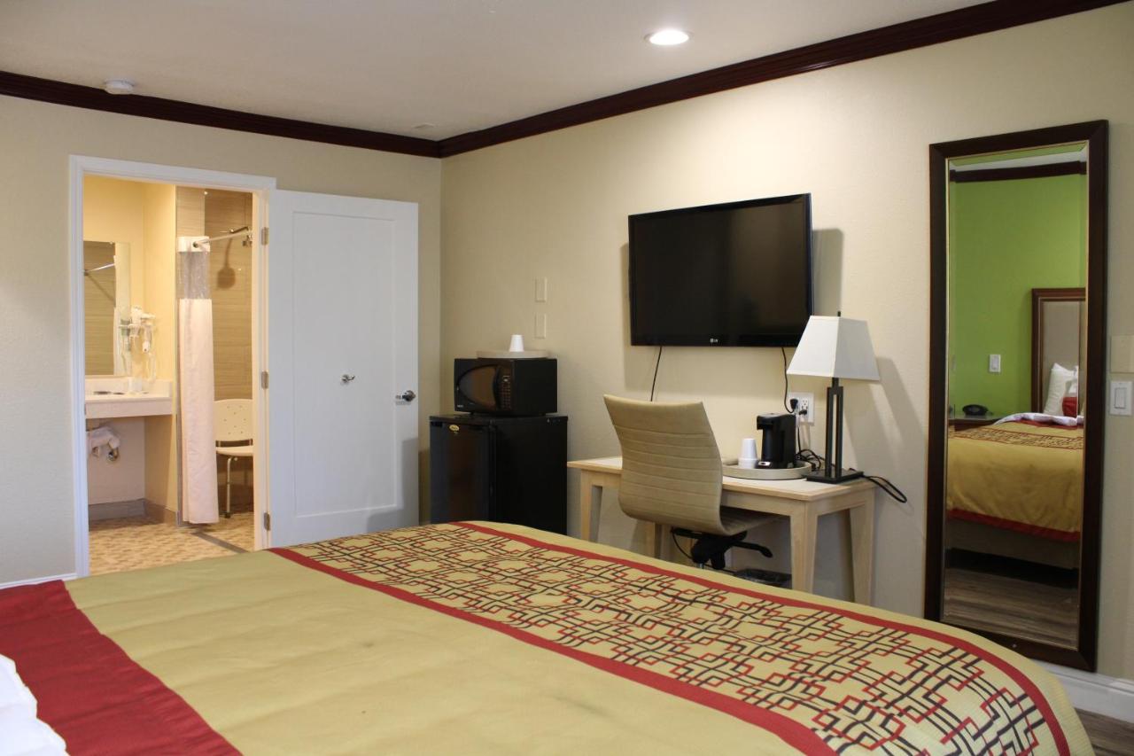 | Imperial Inn Oakland