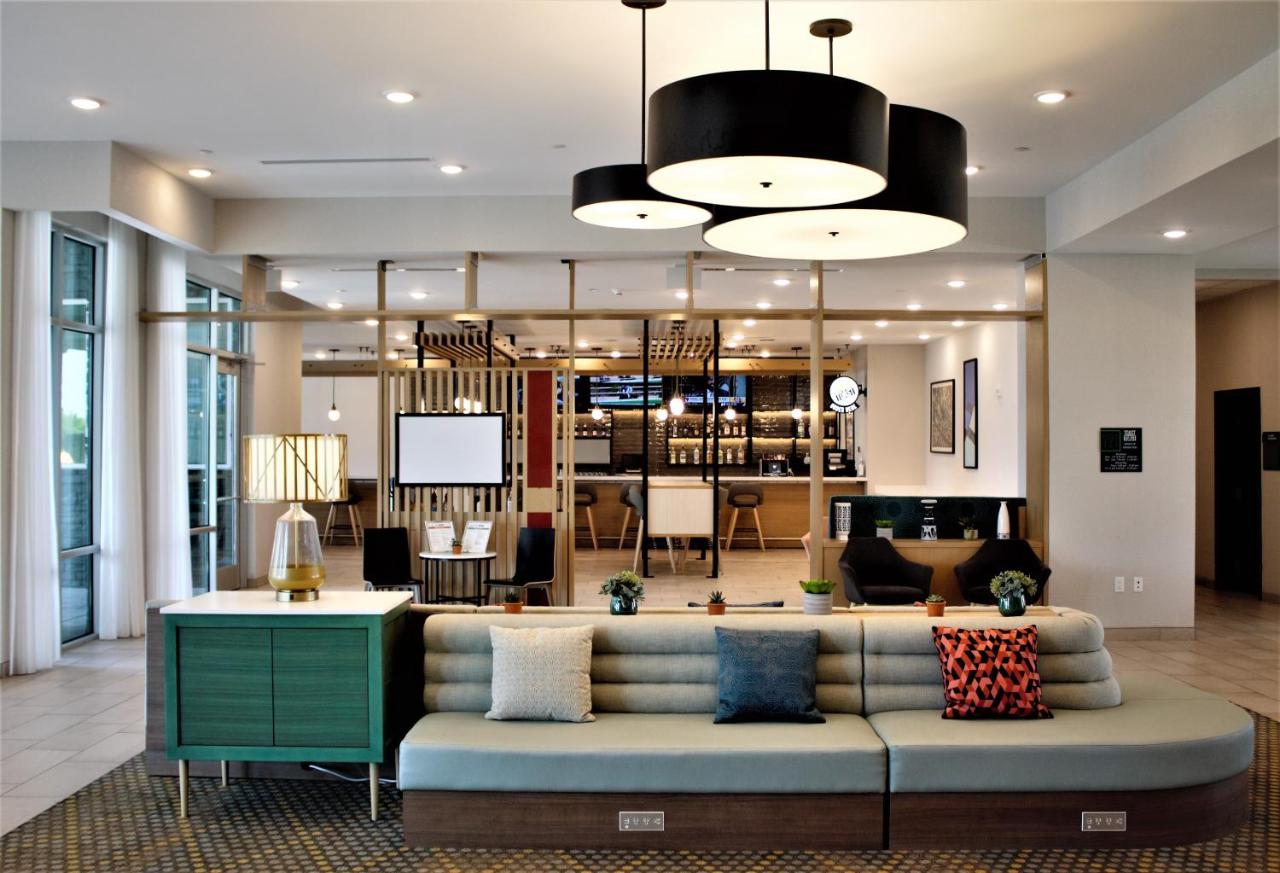 | Holiday Inn - Fort Worth - Alliance, an IHG Hotel
