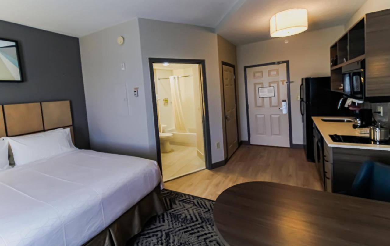 | Candlewood Suites Melbourne-Viera, an IHG Hotel