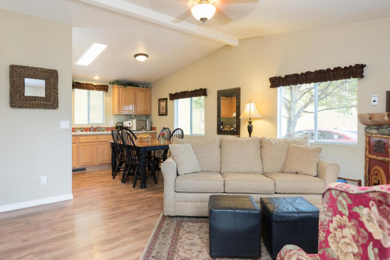 Ranch Cottage at Homestead Cottages