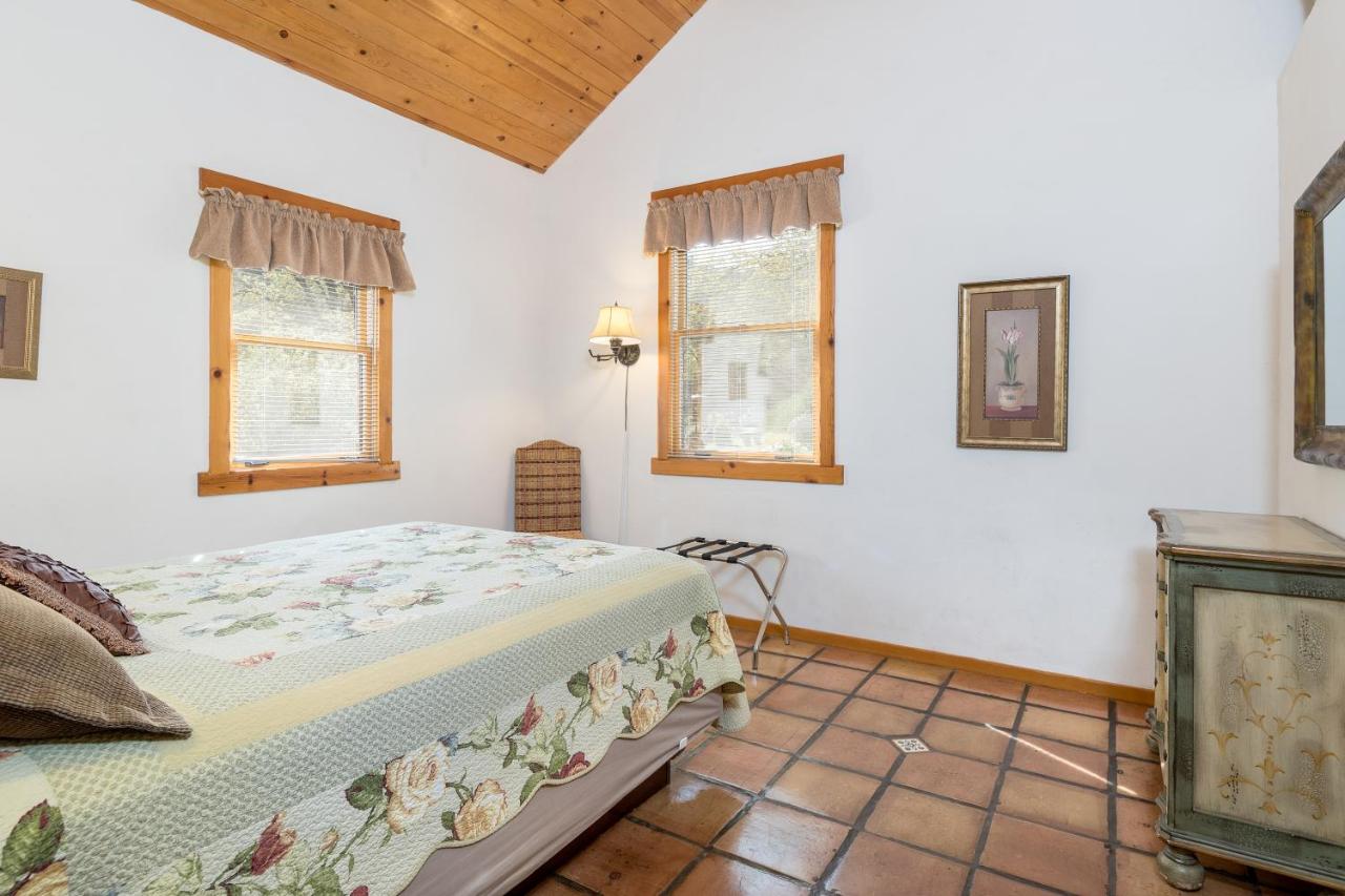 Adobe Cottage at Homestead Cottages