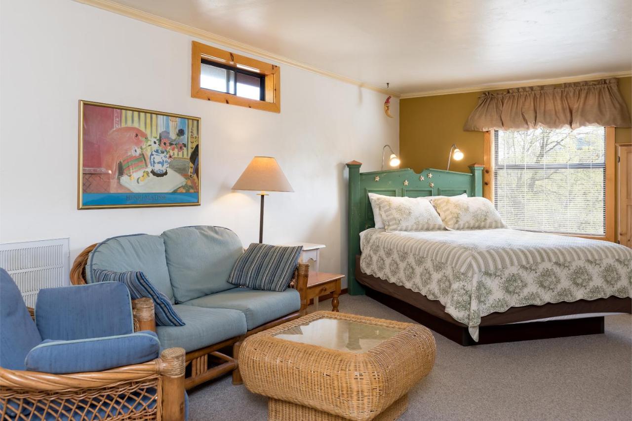 Stargazer Loft at Homestead Cottages