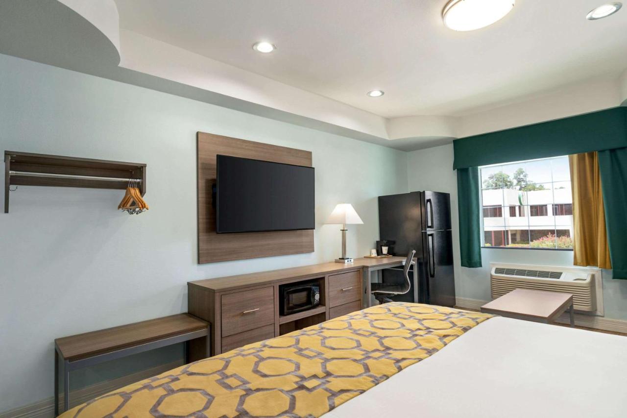 | Baymont by Wyndham Kingwood