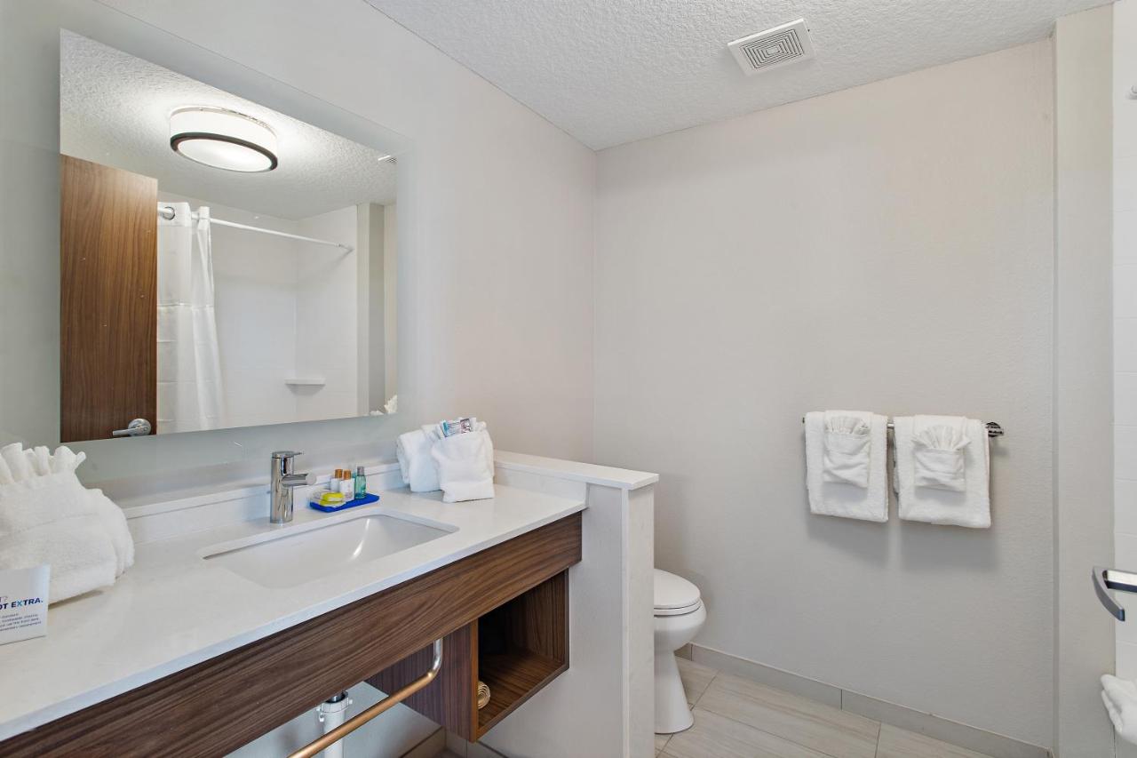 Standard Room at Holiday Inn Express St. Augustine - Vilano Beach by IHG