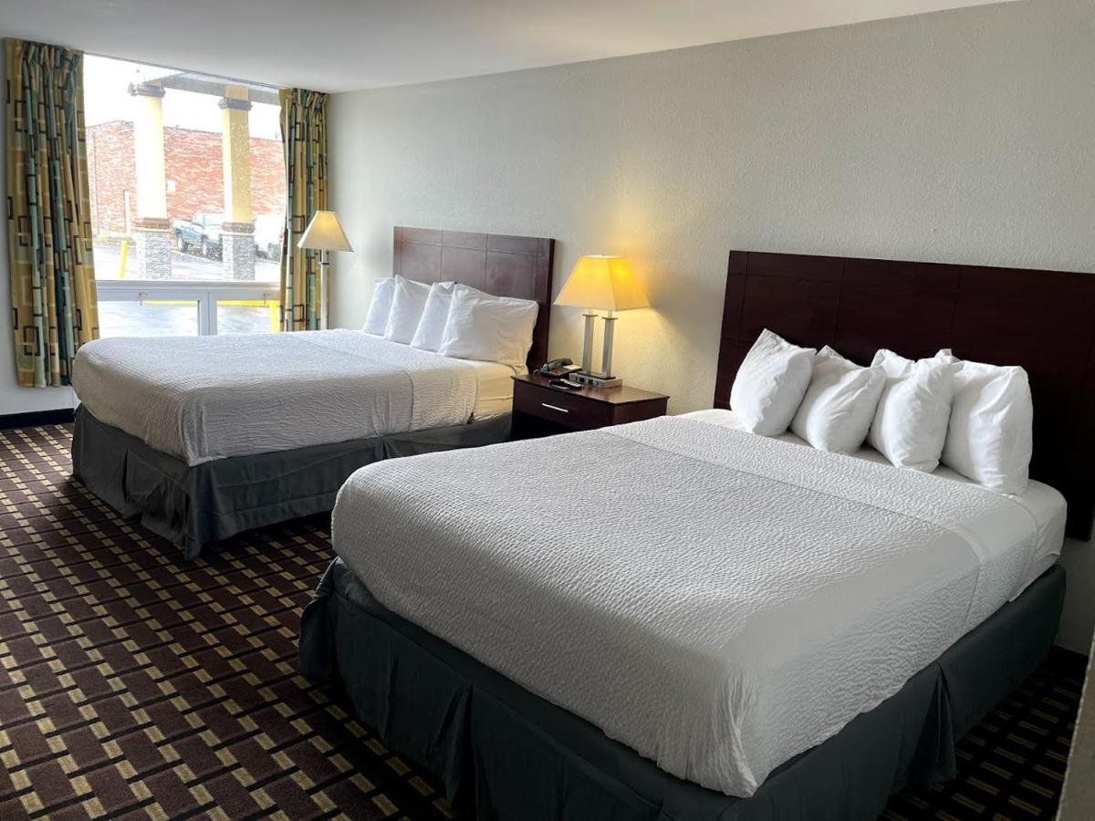 Days Inn by Wyndham Fort Wright Cincinnati Area
