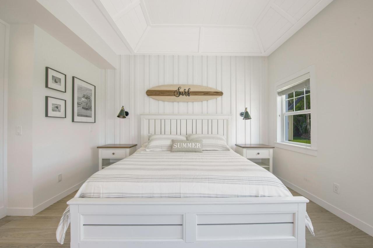 | Casey Key Resorts - Beachfront