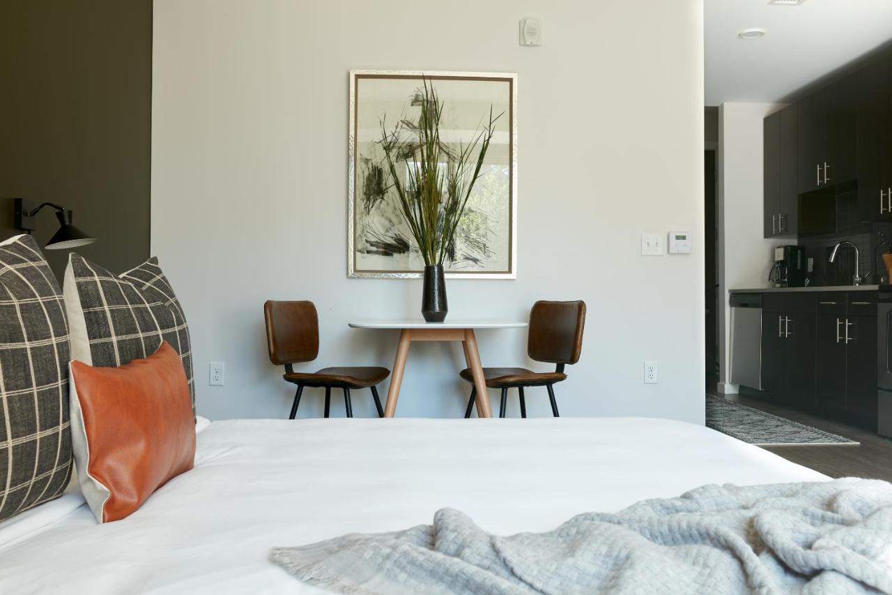 Deluxe Studio at Sonder at University Park