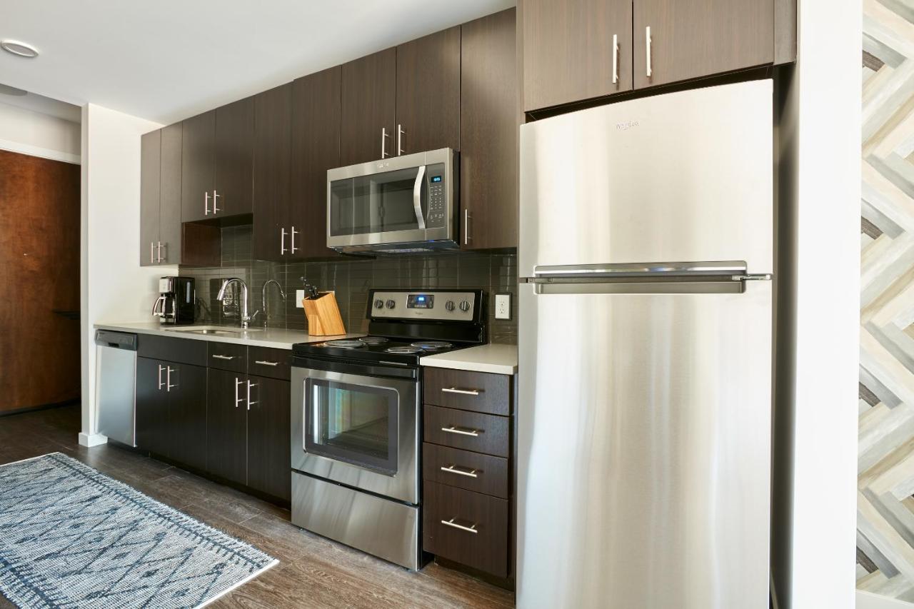 Deluxe Studio at Sonder at University Park